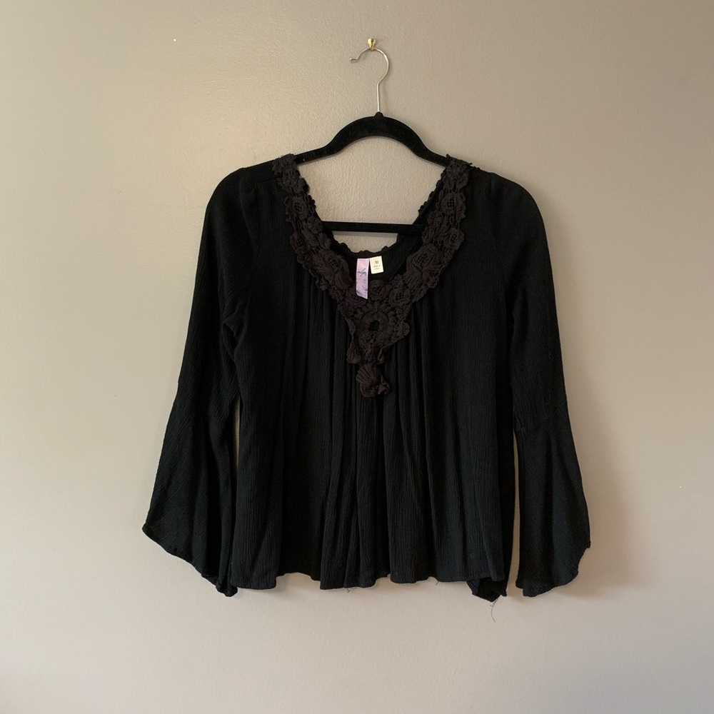 Alya Bell Sleeve Blouse